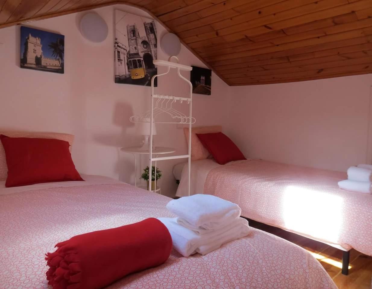 Hostel White House *